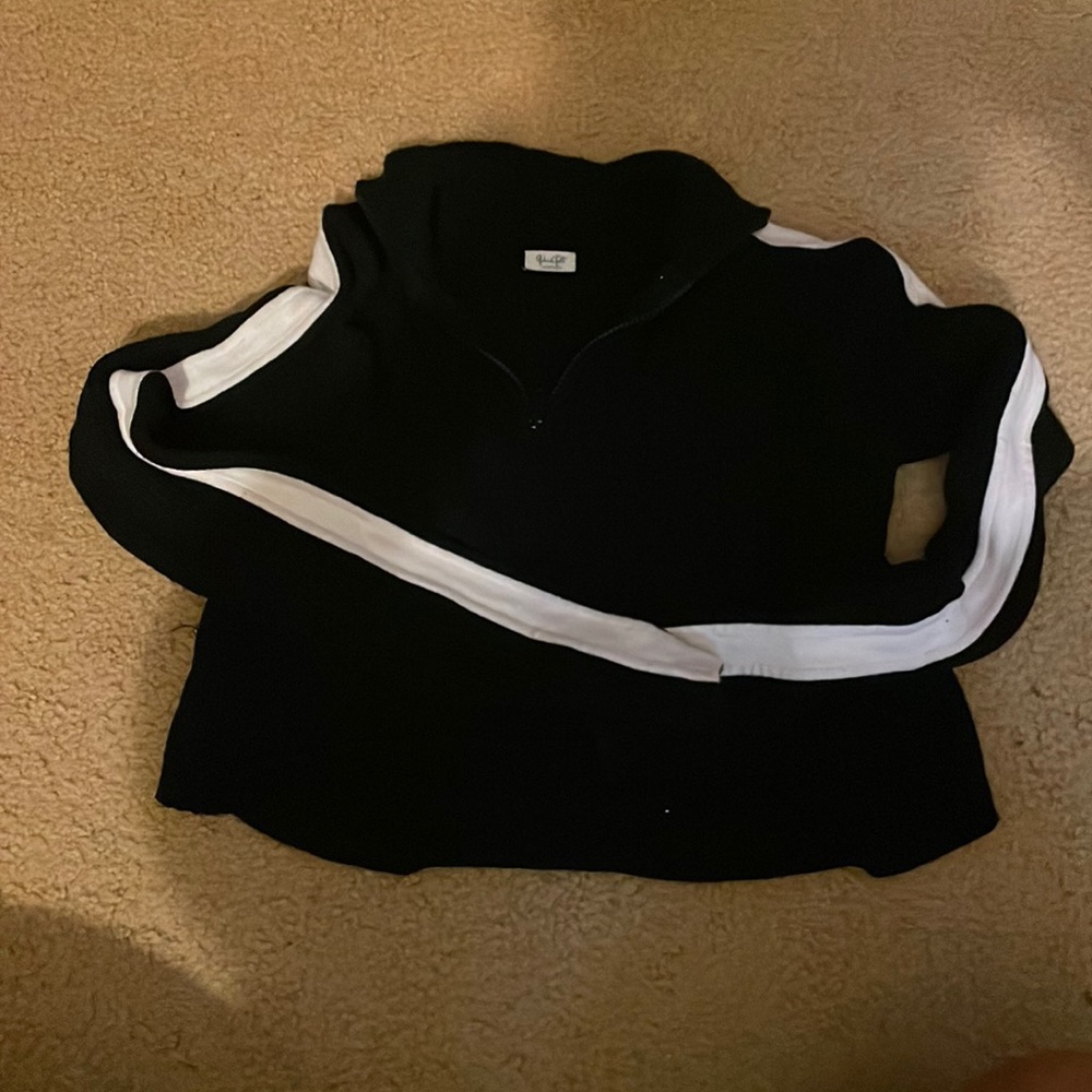 Cropped 3/4 zip sweater